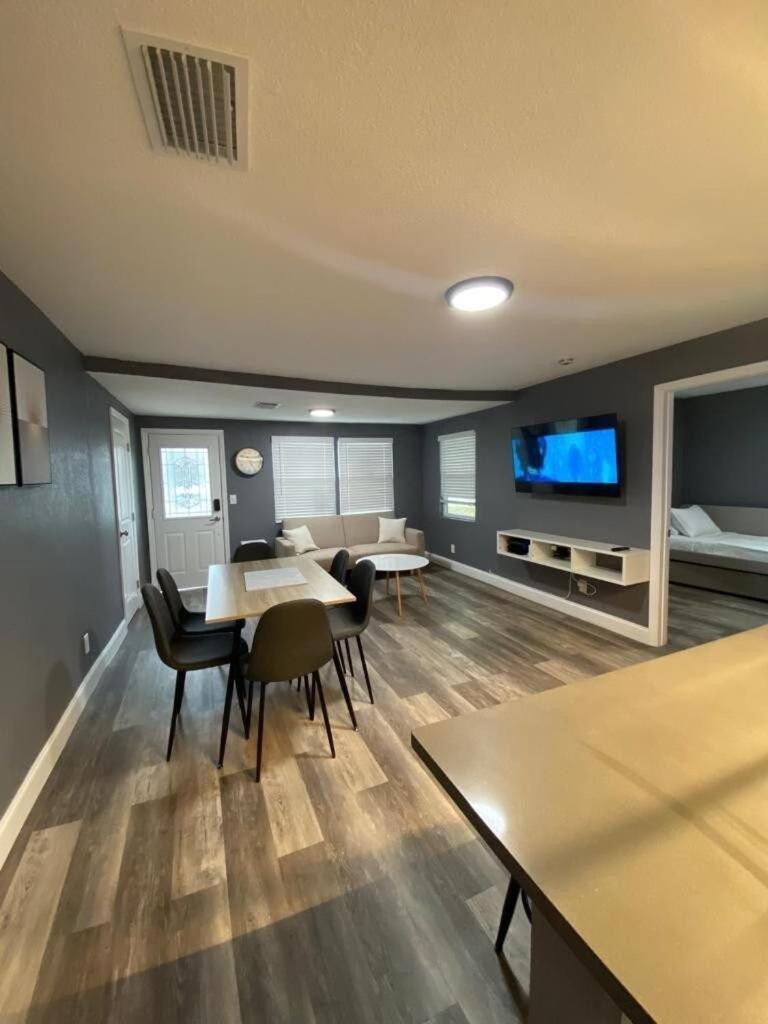 Holiday home Stilysh 4/2 Bd Near Adv Island Busch Gardens *